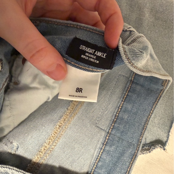 Express High Waisted Light Wash Raw Hem Straight Ankle Jeans - Picture 4 of 6